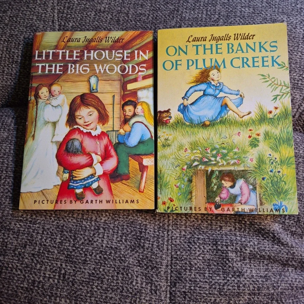 Laura Ingalls Wilder Little House in the Big Woods/On the Banks of‎ Plum Creek